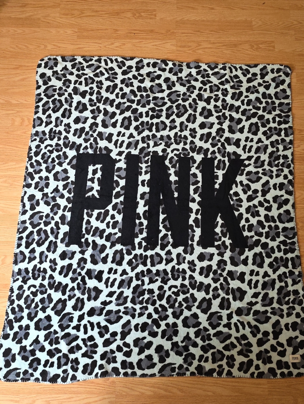 Victoria's Secret PINK Vintage Mint-Leopard Fleece Blanket